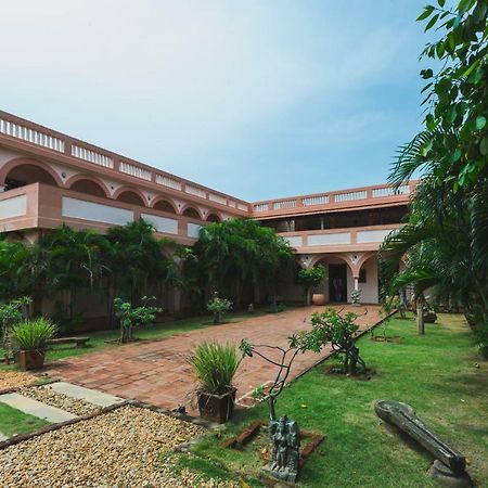 Lily Pool Villa Pondicherry Exterior foto